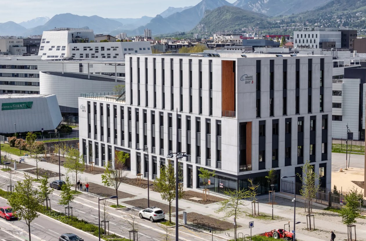 BHT-3, Grenoble (38), Unanime,  4 300 m²